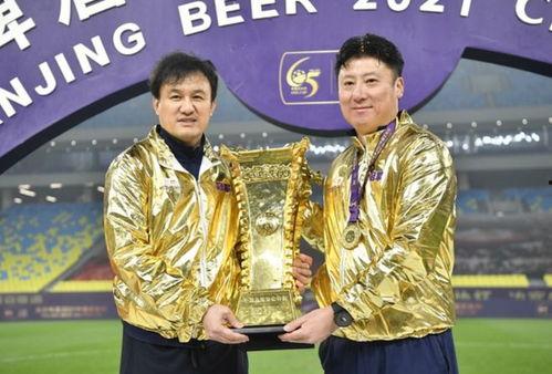 舒畅足球爆料最新消息视频,揭秘赛场幕后精彩瞬间